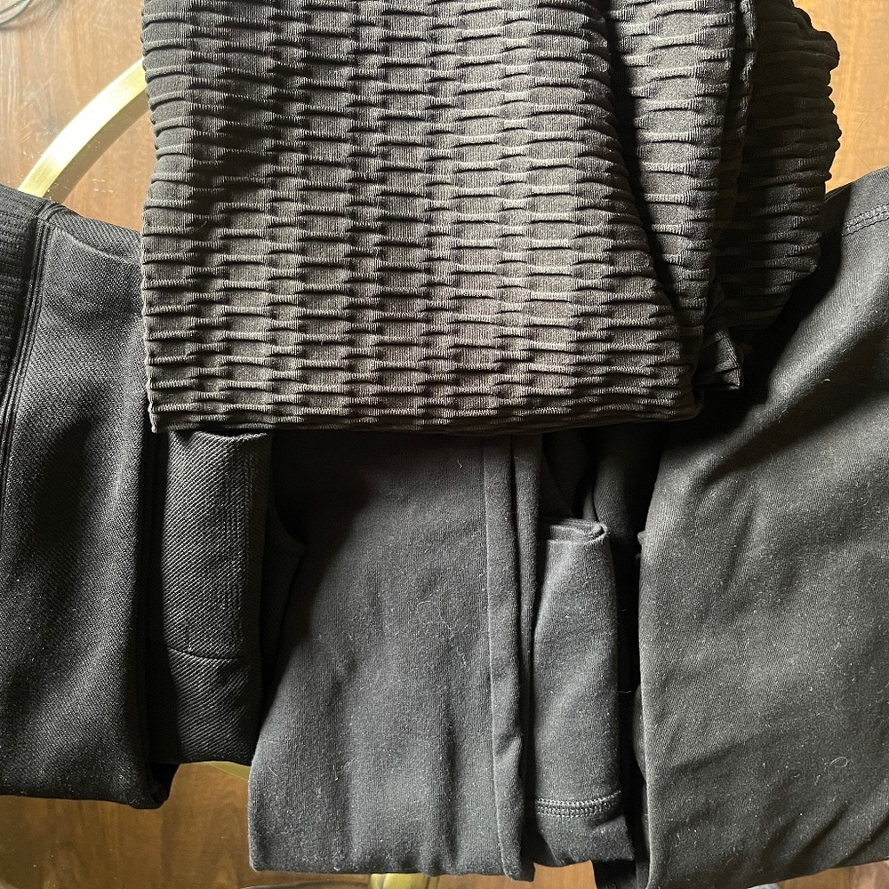 Lot of 4 leggings xs/small/medium